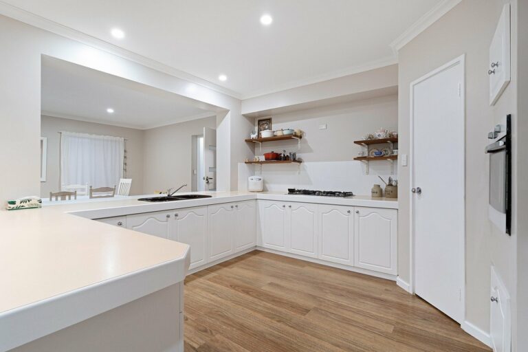 Smart Home Integration for Entertainment and Leisure